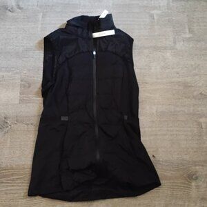 Lululemon Down For It All Vest - Black - Size 8